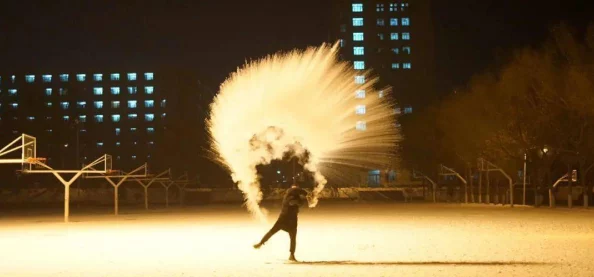 十锦缎爱在深渊里心怀希望勇敢追梦让爱照亮前行的路