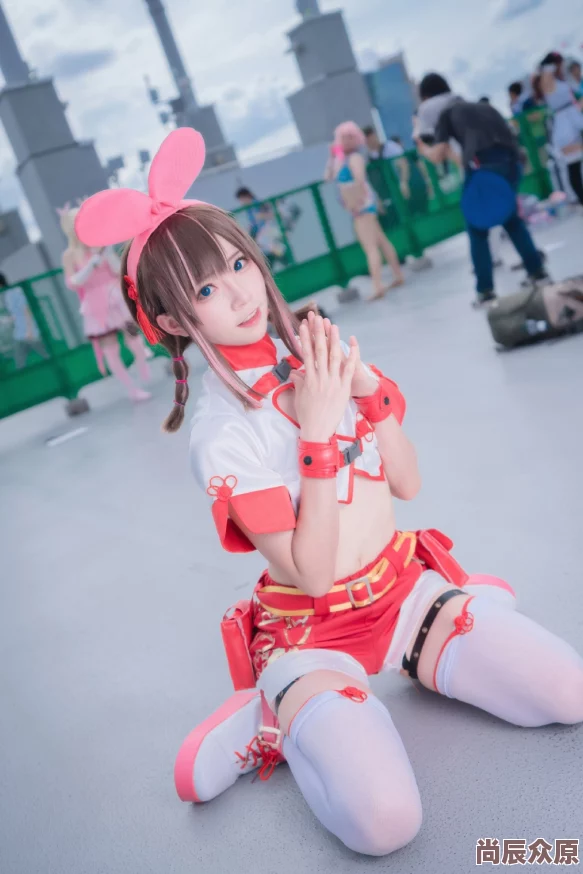 cosplay粉嫩福利禁漫画据传原作者是位知名美食博主