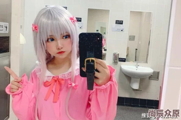 cosplay粉嫩福利禁漫画据传原作者是位知名美食博主