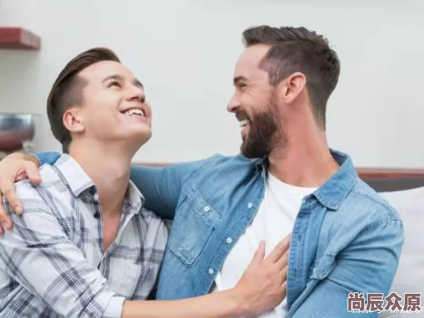 中国男帅chinese男男Gay相关网站为什么提供多种互动方式为何增强用户粘性